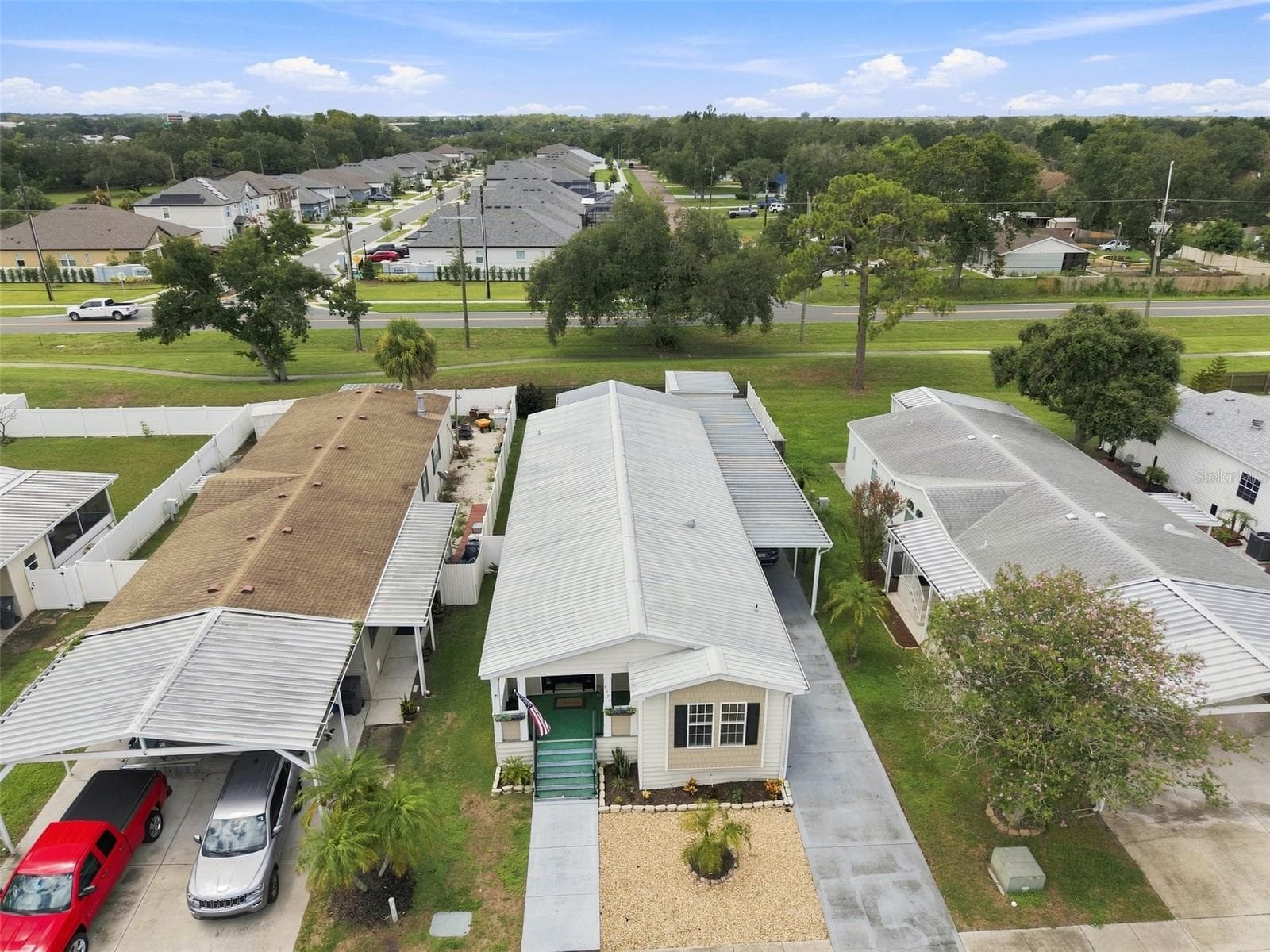 8329 Fantasia Park Way photo 4