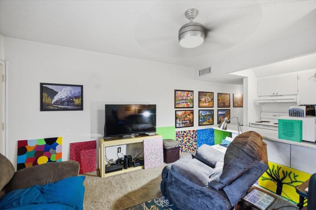 1235 S Highland Ave #5-102 photo 3