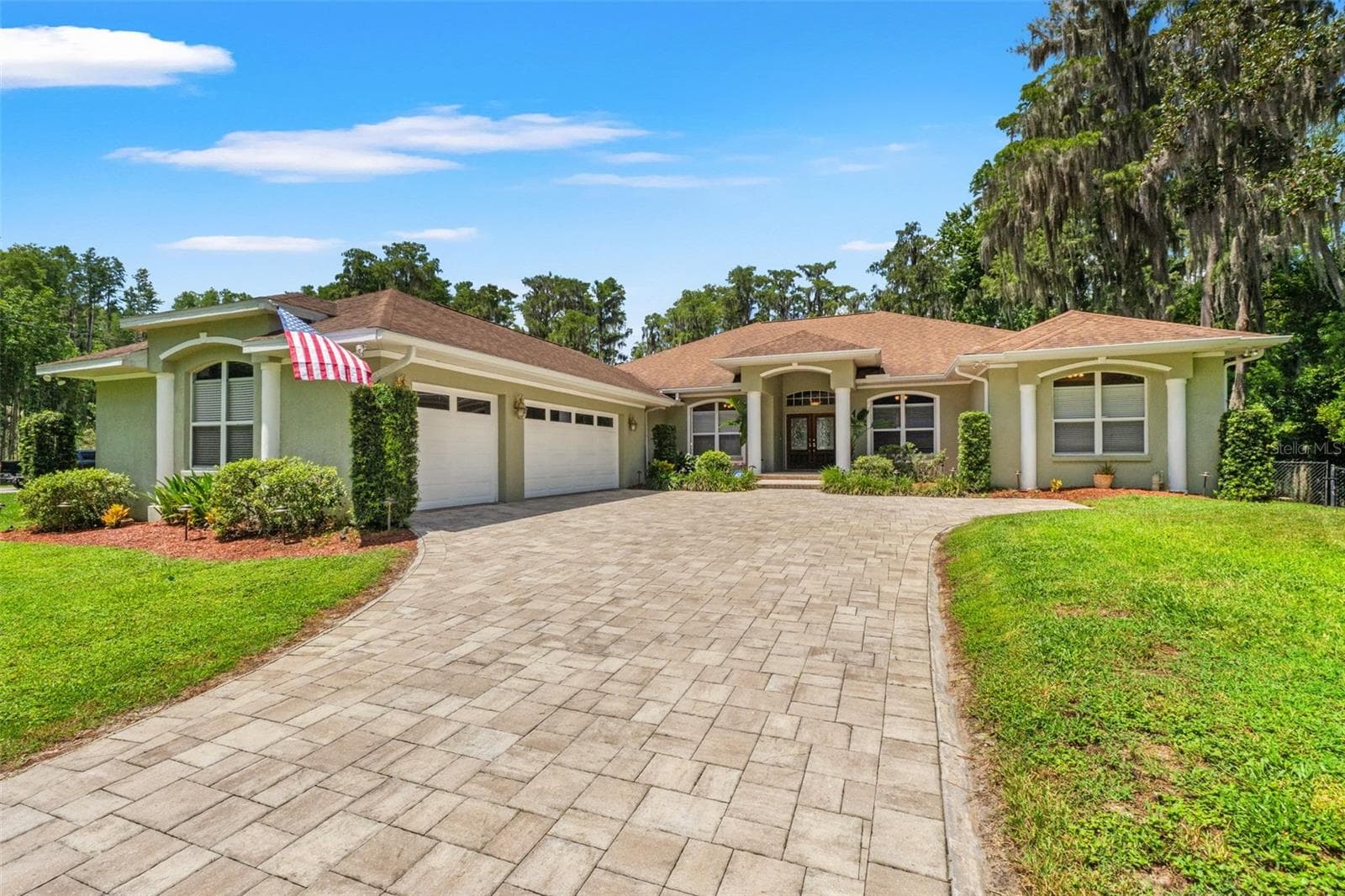 5035 Conner Dr photo 3