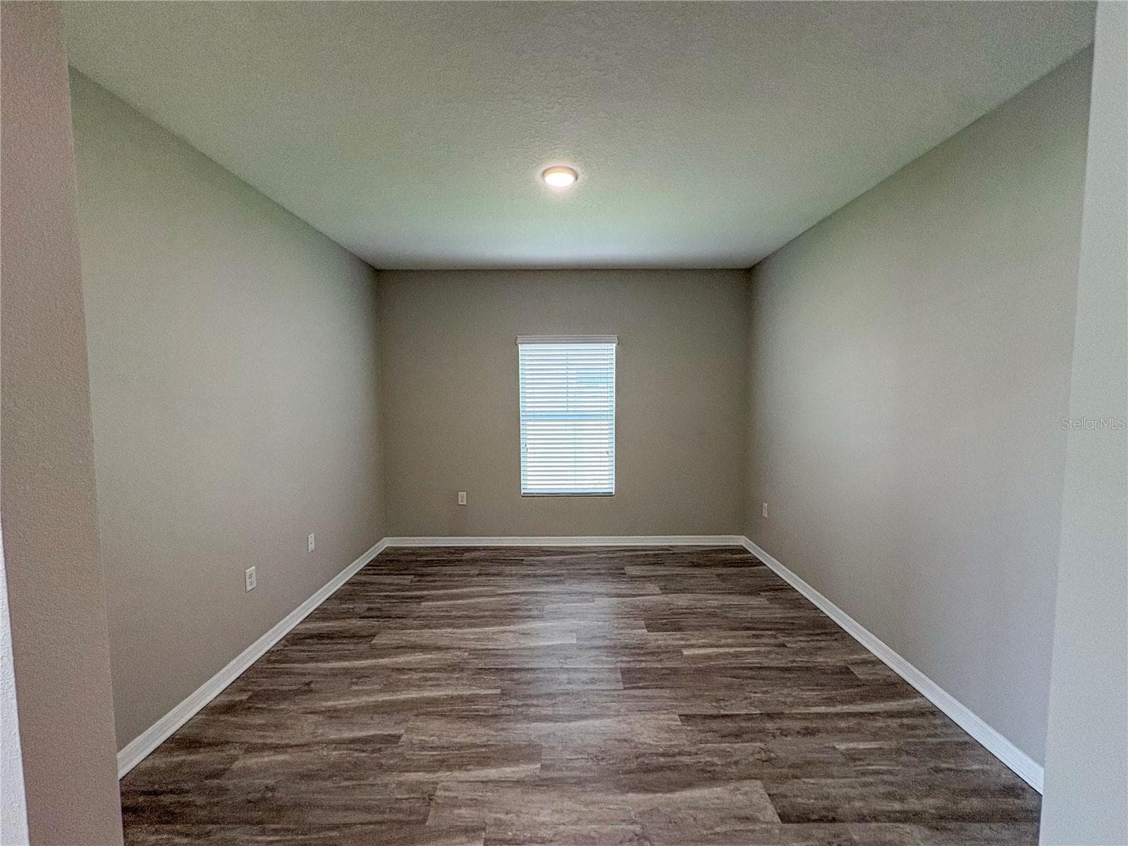 4381 Pumice Dr photo 3