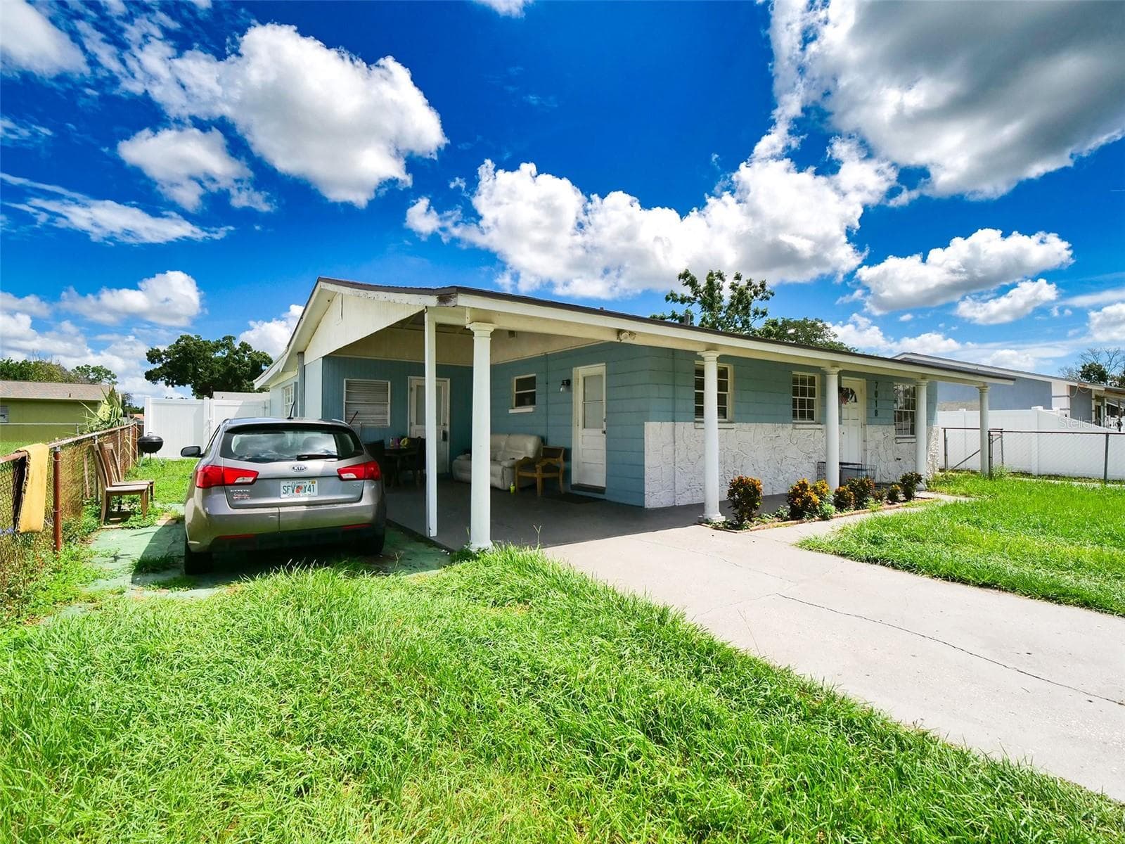 7018 Glenview Dr photo 4