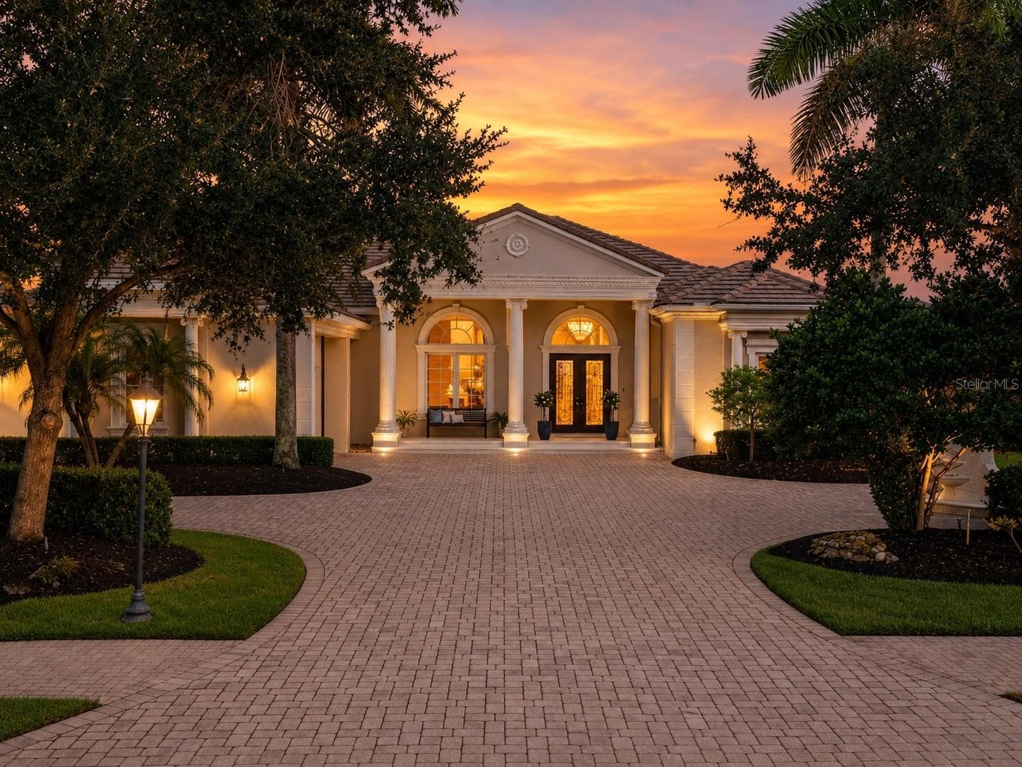 3360 Founders Club Dr photo 4