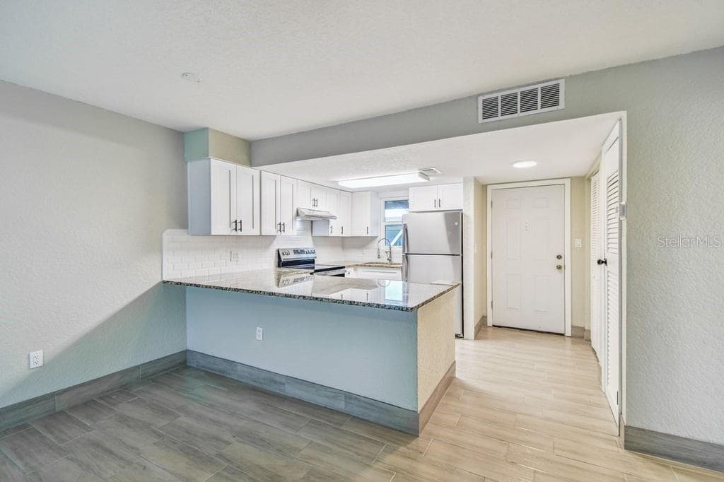 4829 Onyx Ln #101 photo 5