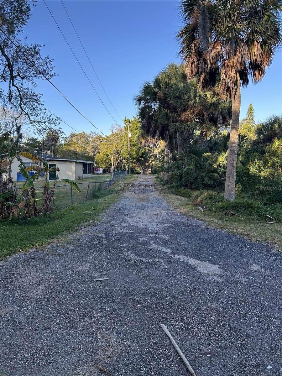 14428 Guava St photo 3