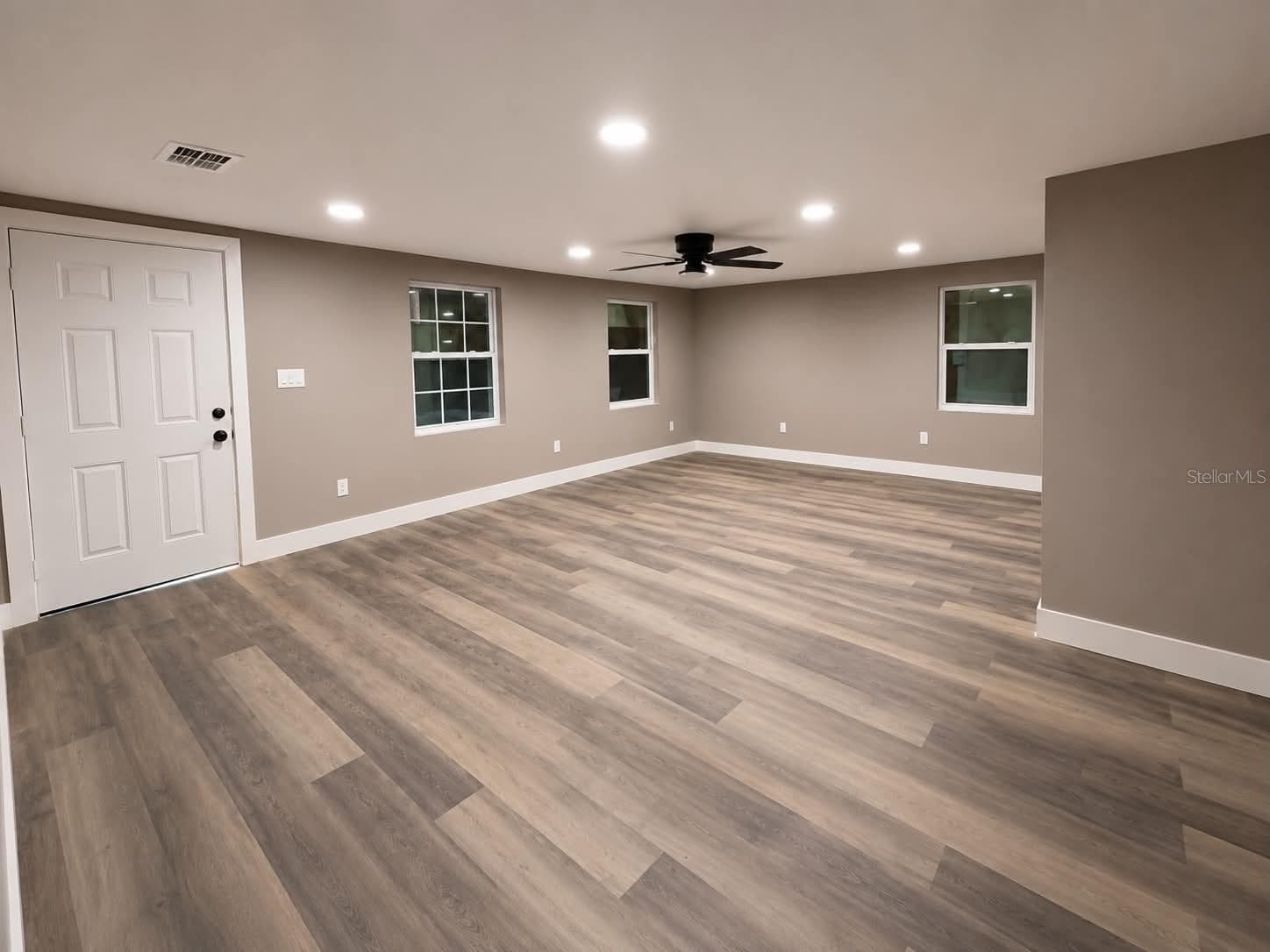 2509 Dixie Ave photo 4