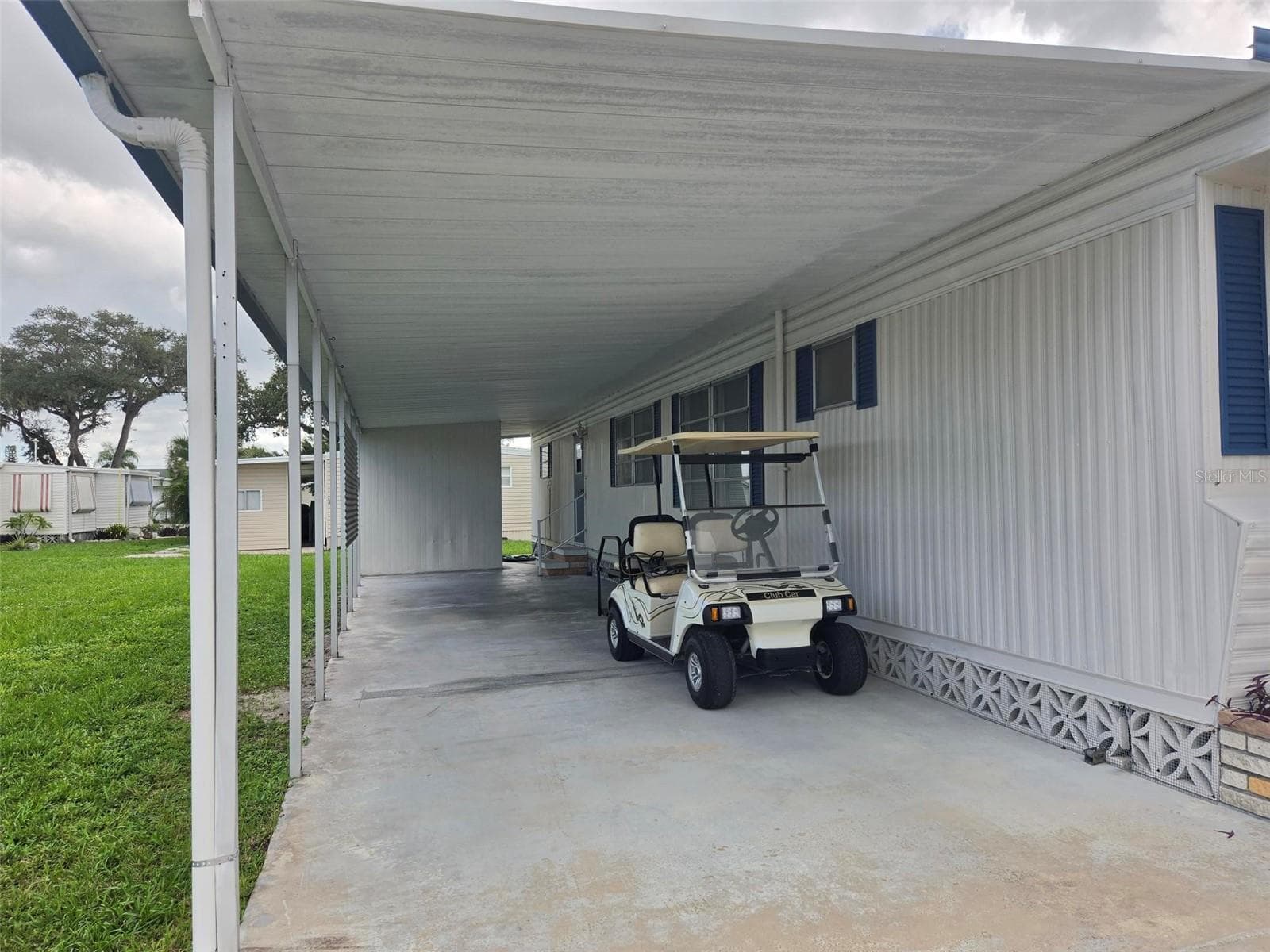 3415 Spanish Oak Ter photo 3