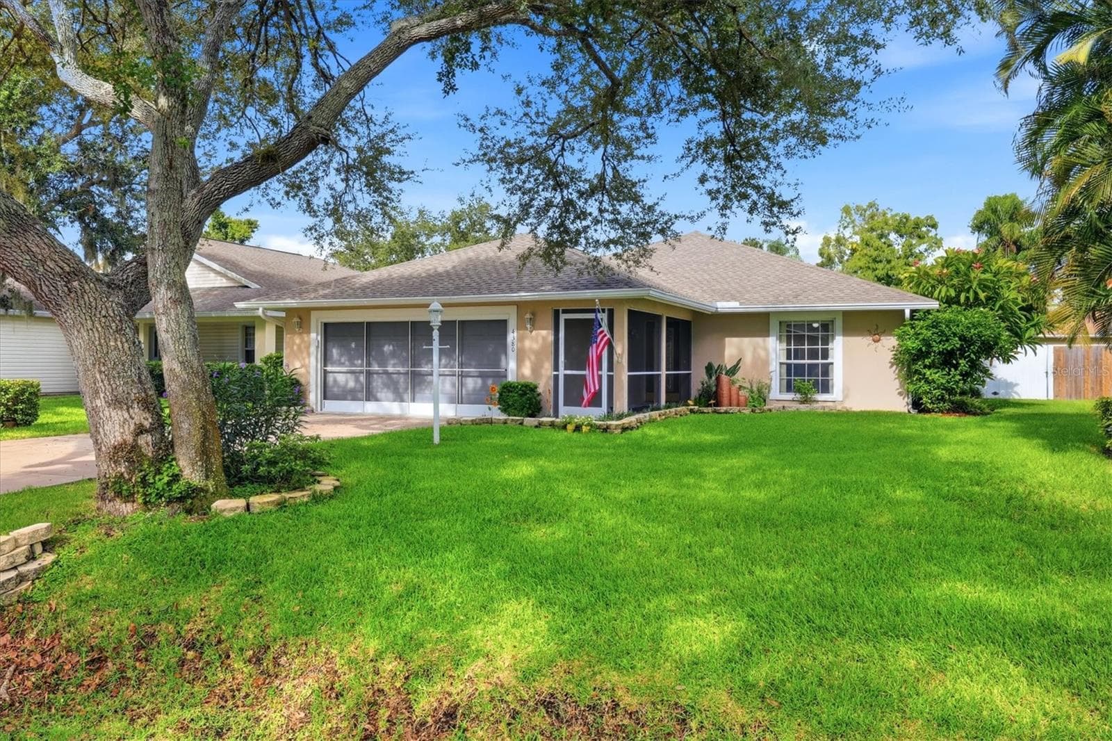 4380 Iola Dr photo 3
