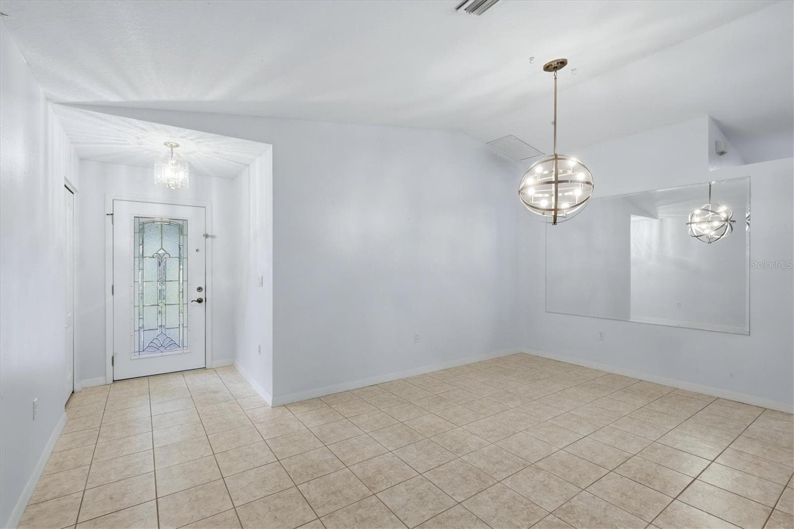 4380 Iola Dr photo 5
