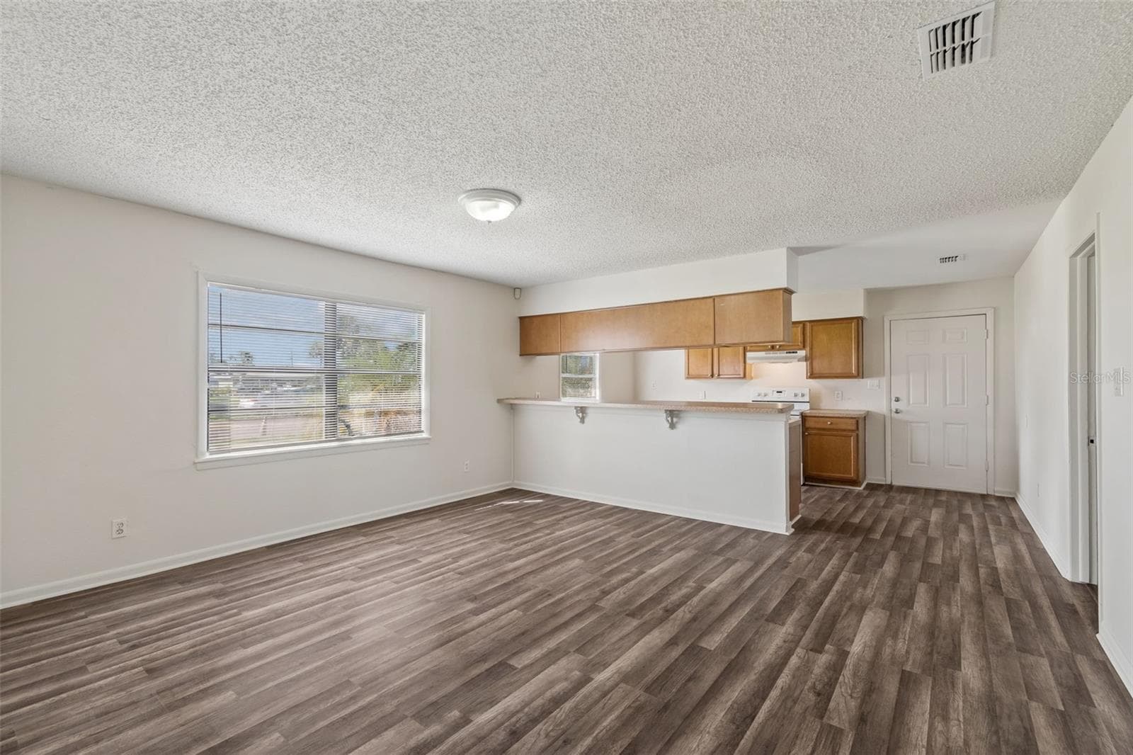 6711 Interbay Blvd photo 5