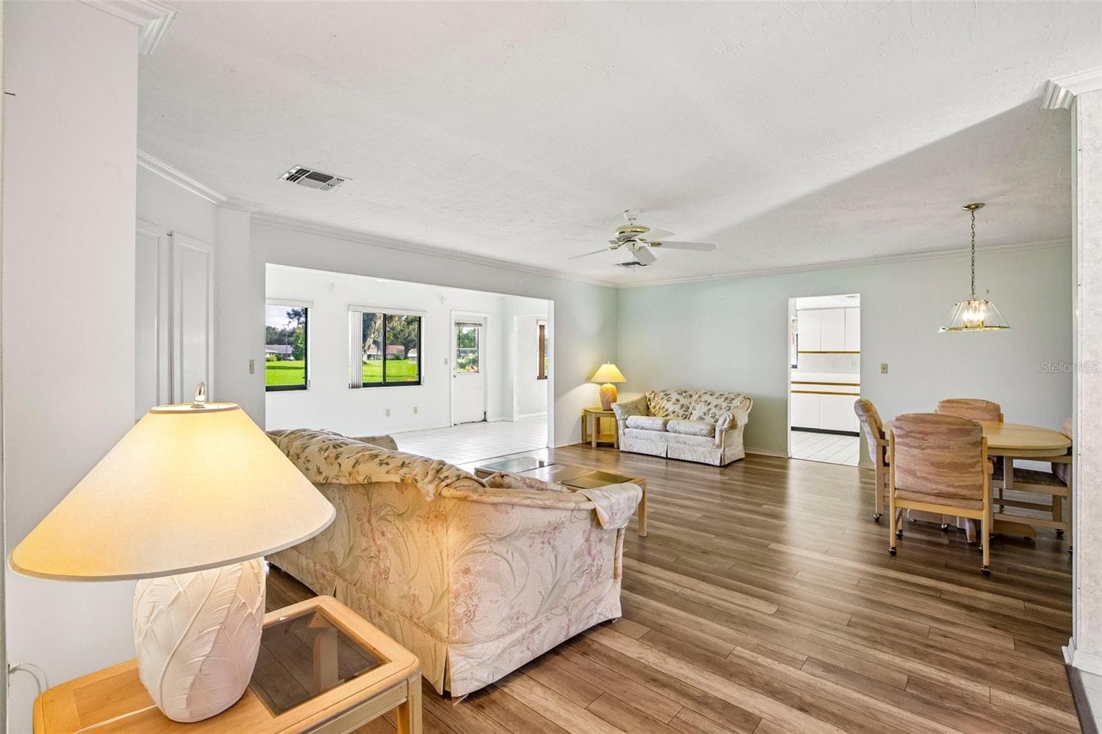 1304 Leland Dr photo 5