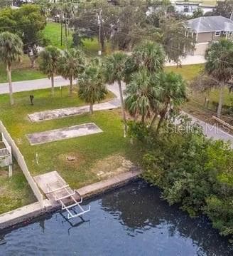 6807 Edgewater Dr photo 3