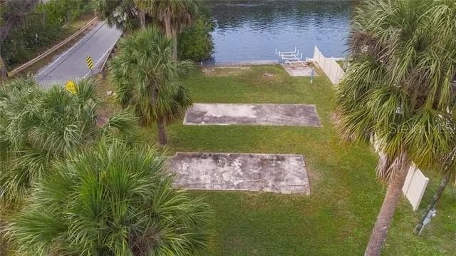 6807 Edgewater Dr photo 5