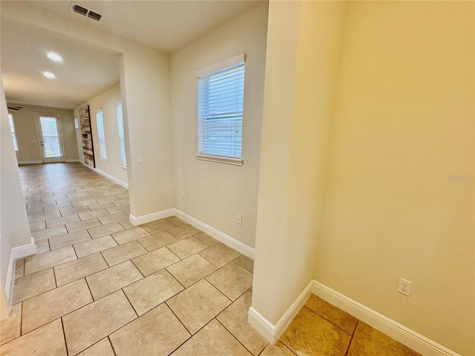 7208 Milestone Dr photo 3