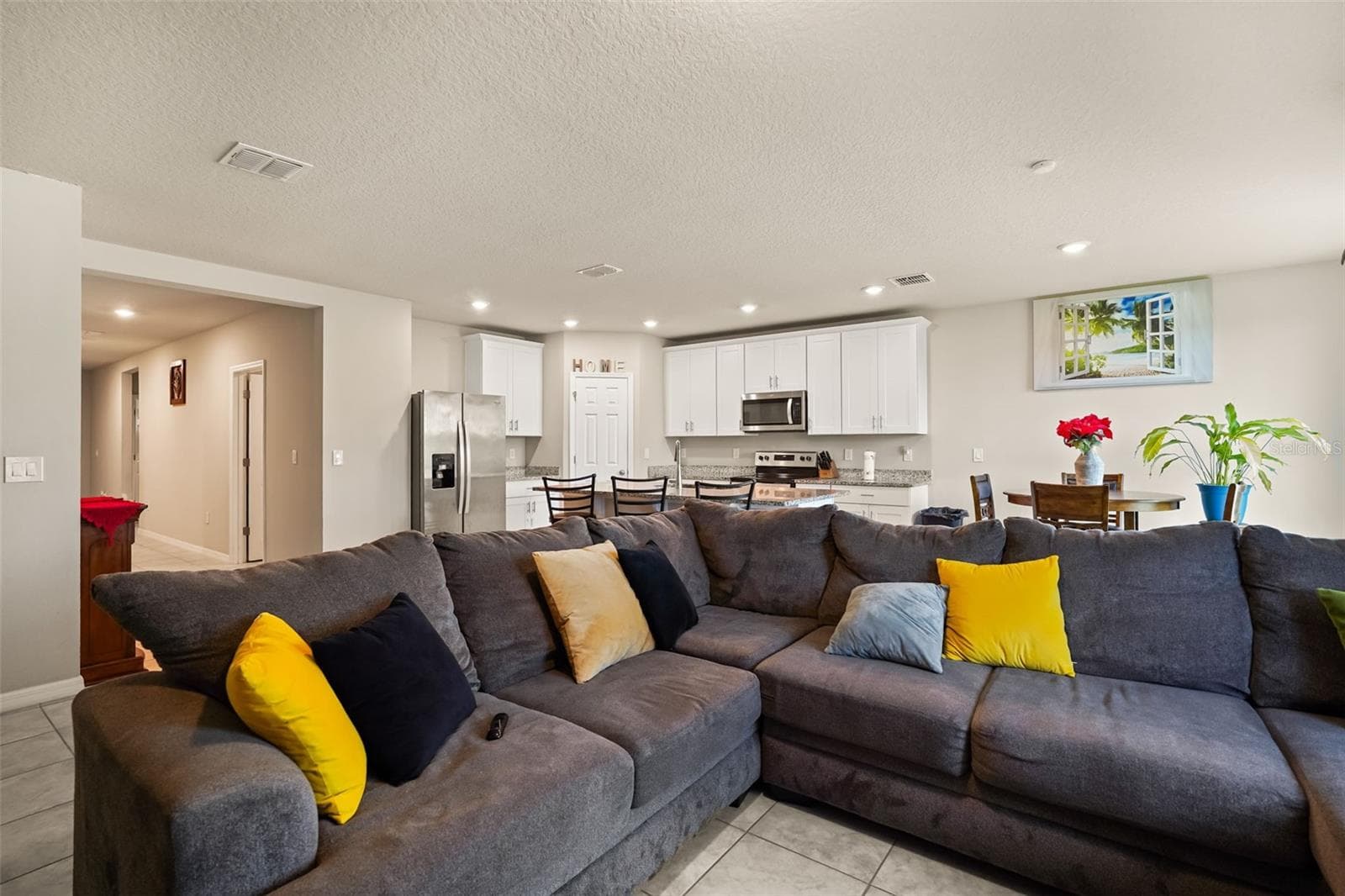 1166 Yumuri St photo 3