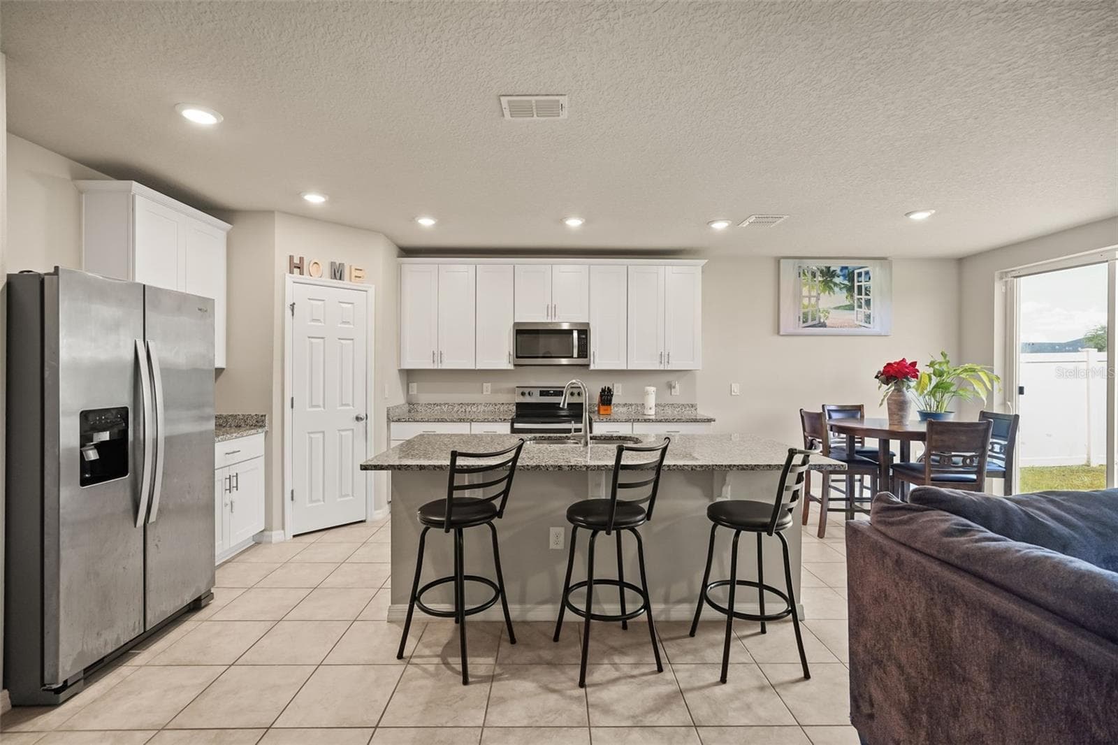 1166 Yumuri St photo 5