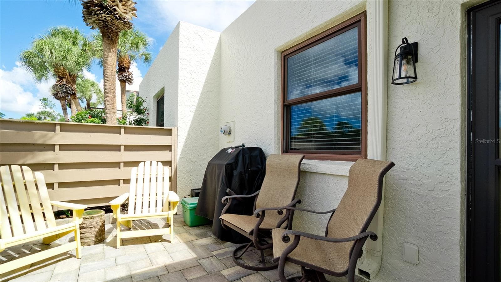 401 Palm Tree Dr #N/A photo 3