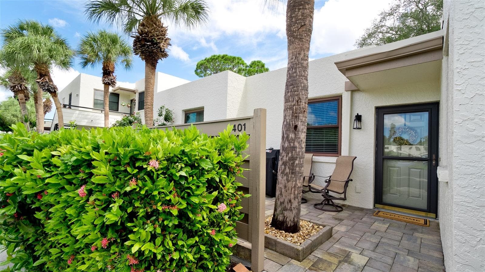 401 Palm Tree Dr #N/A photo 4