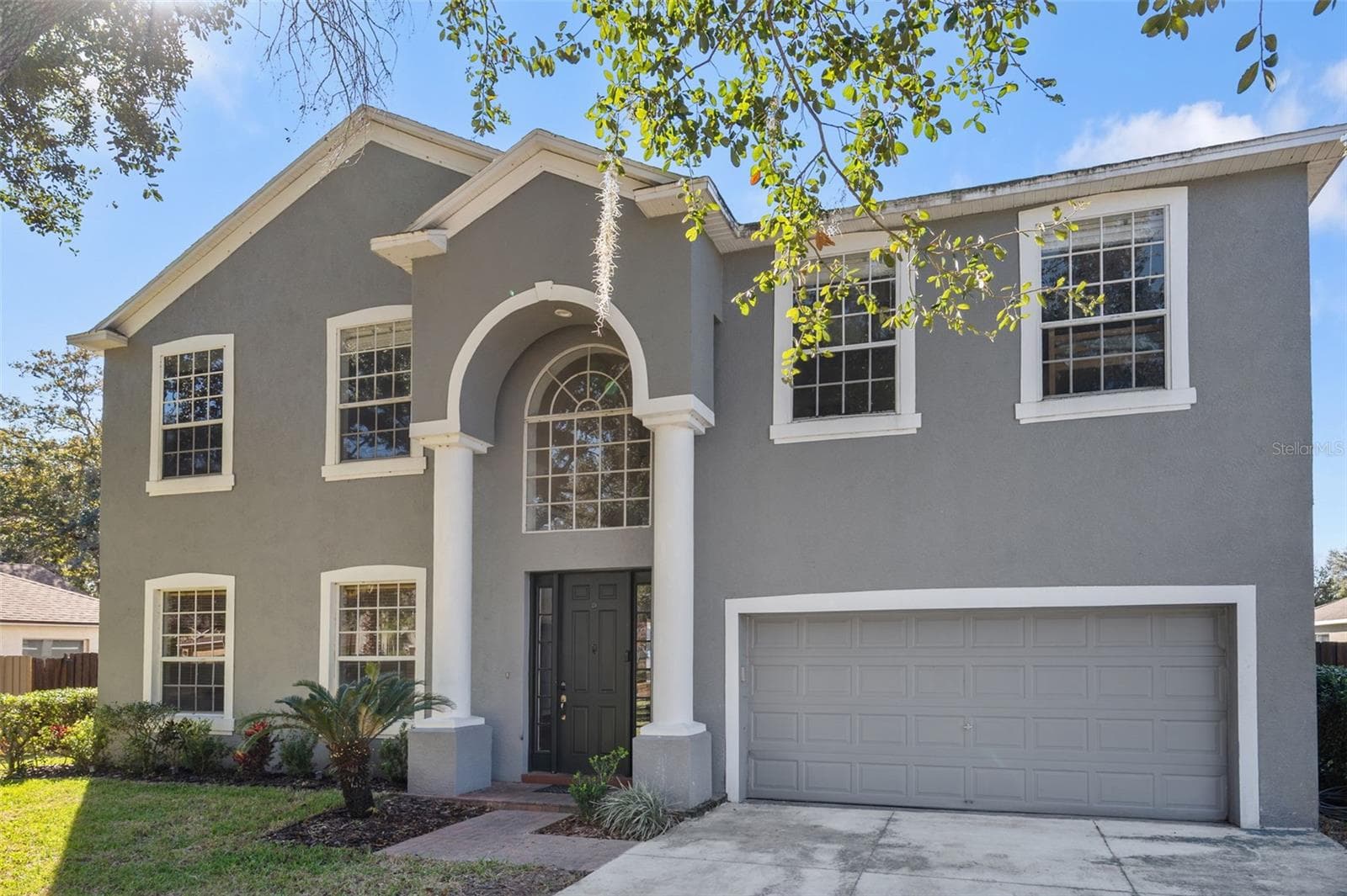 1542 McCrea Dr photo 4
