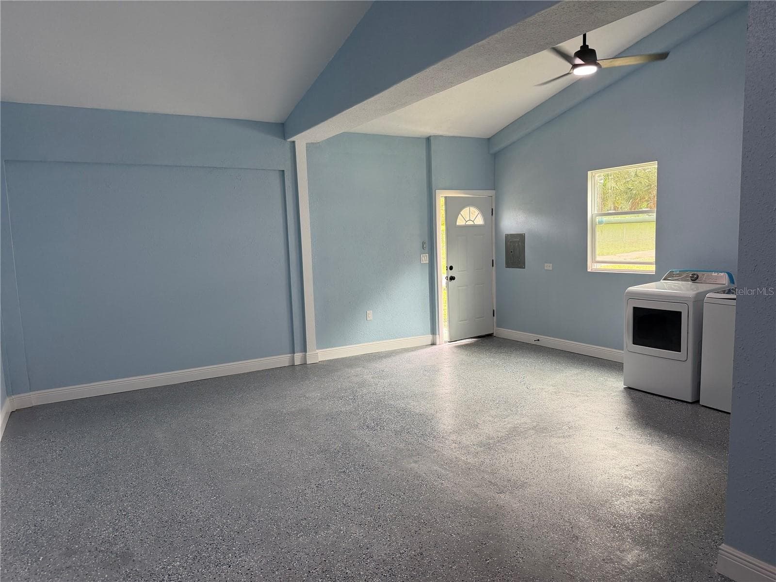 37631 Kossik Rd photo 4