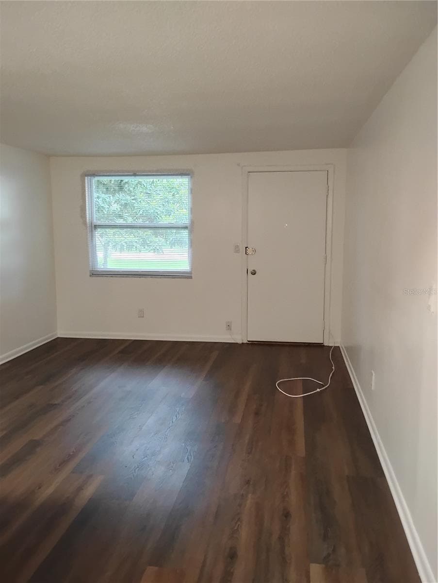 116 SW Jefferson Cir N #4 photo 5