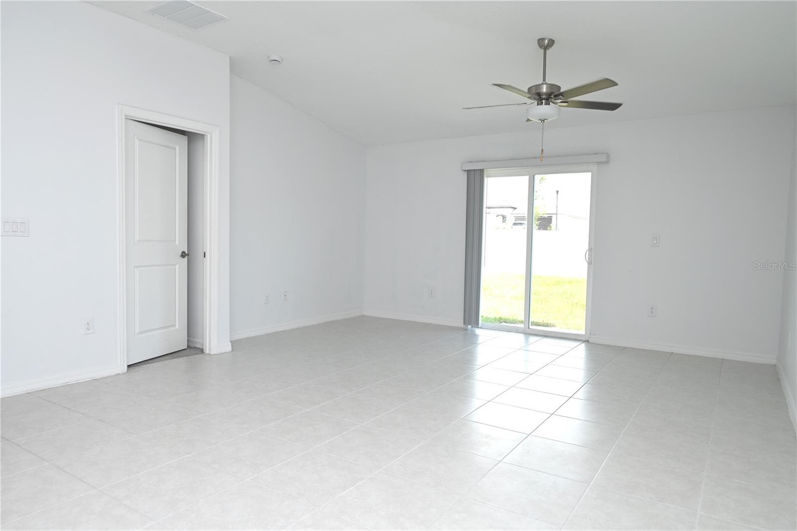 2674 Red Egret Dr photo 3