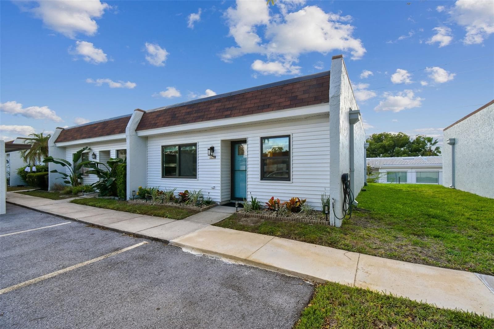9032 Mission Oaks Blvd #F photo 4