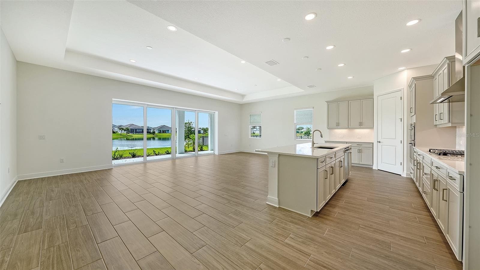 4420 Water Landing Way photo 4