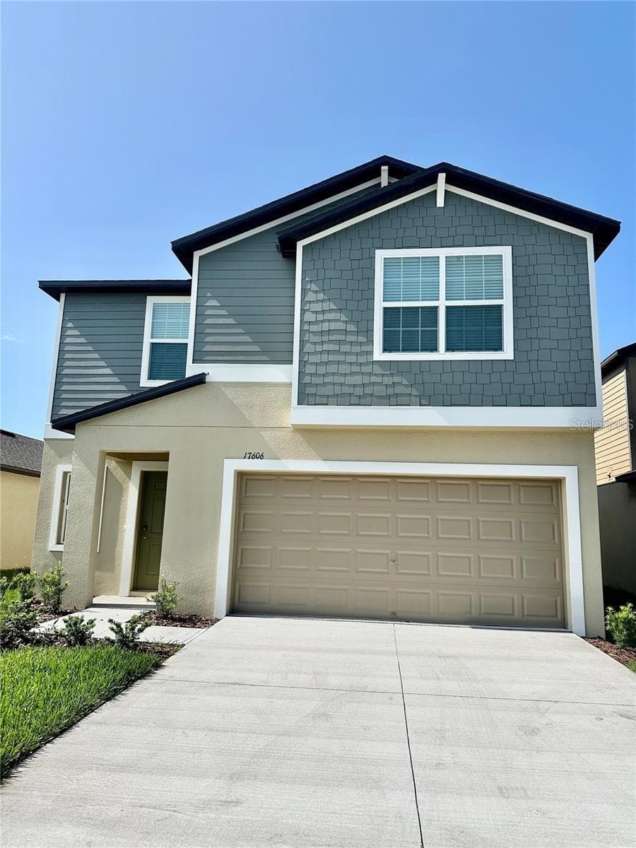 17606 Happytrails St