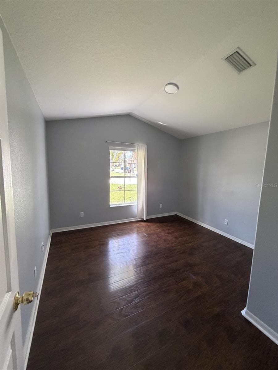 3035 Buckeye Pointe Dr photo 3