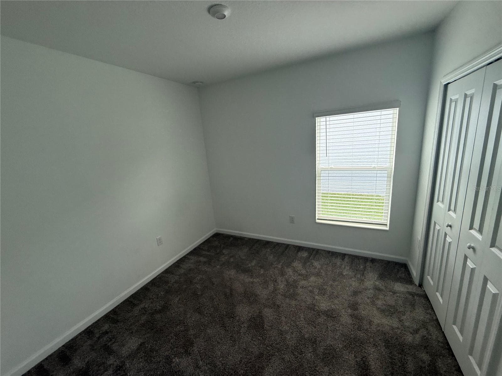 752 Trotters Dr photo 4