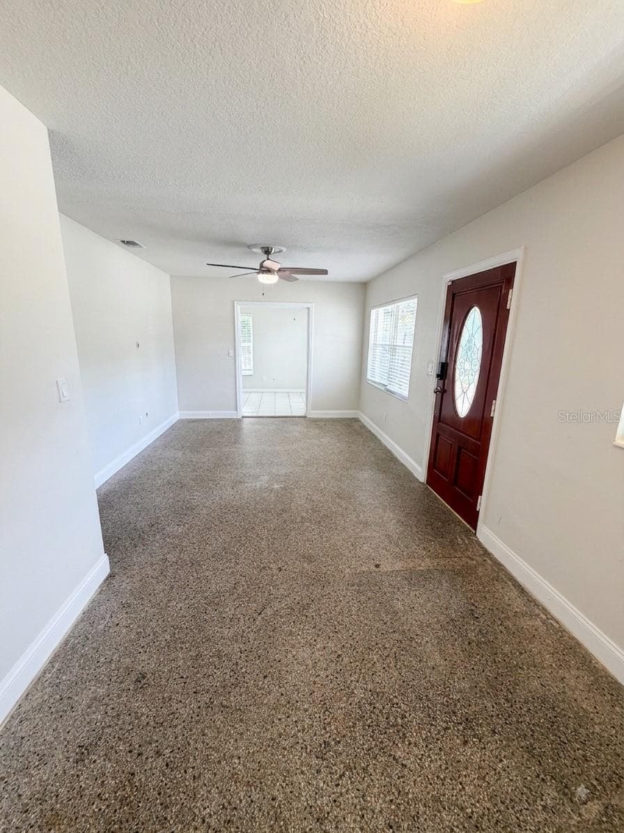 2119 W Henry Ave photo 5