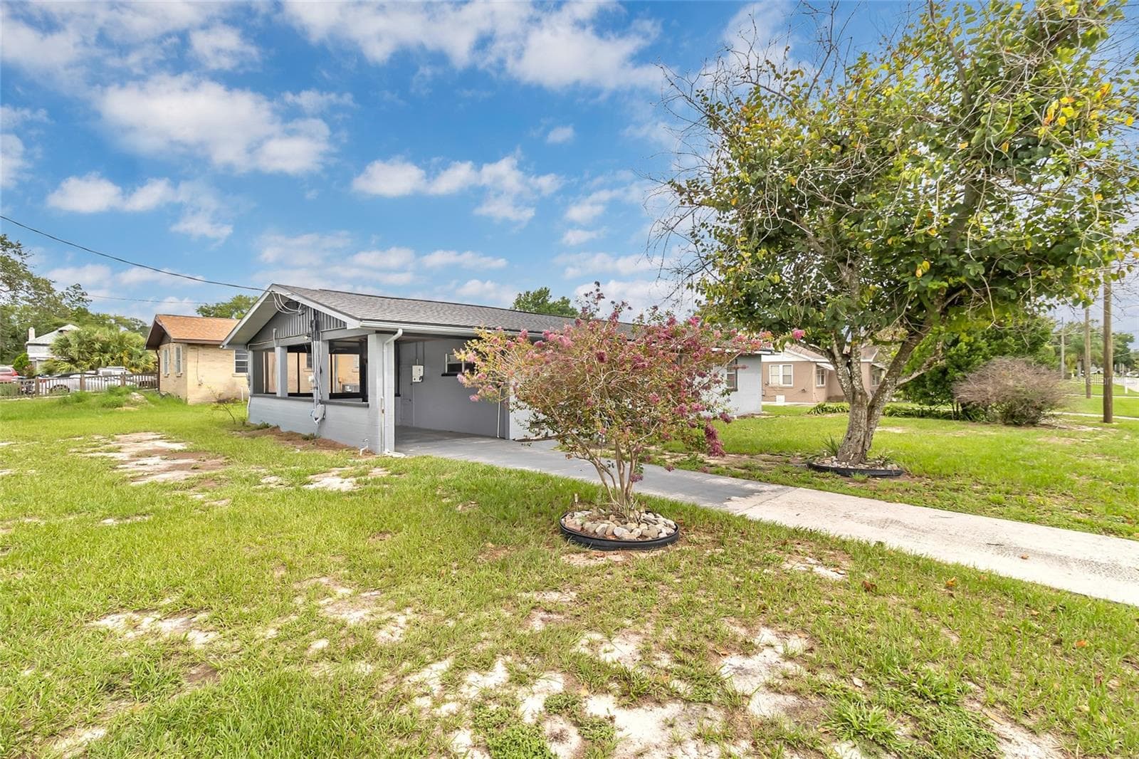 320 S Seminole Ave photo 3