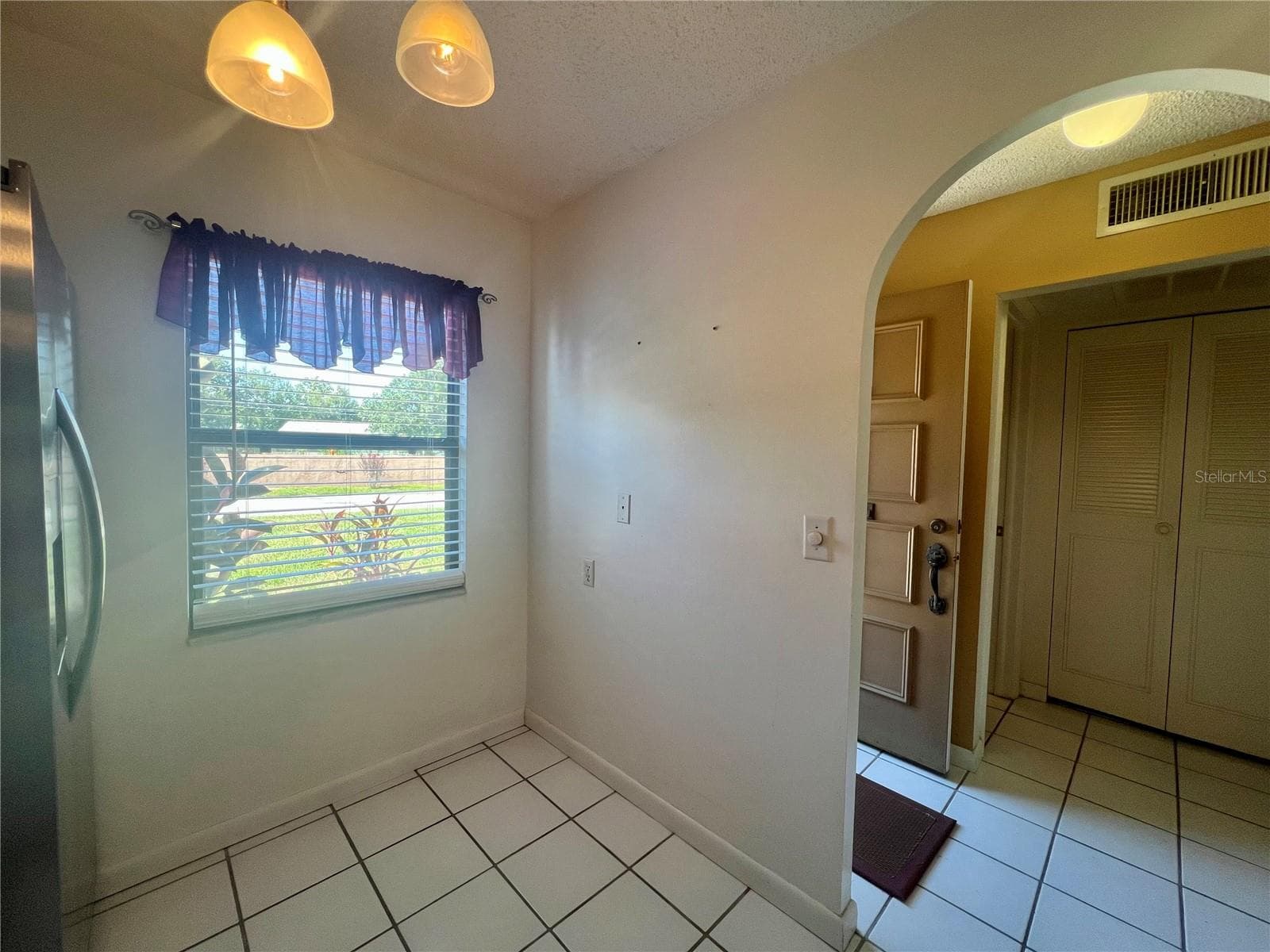 2989 Flint Dr N photo 4
