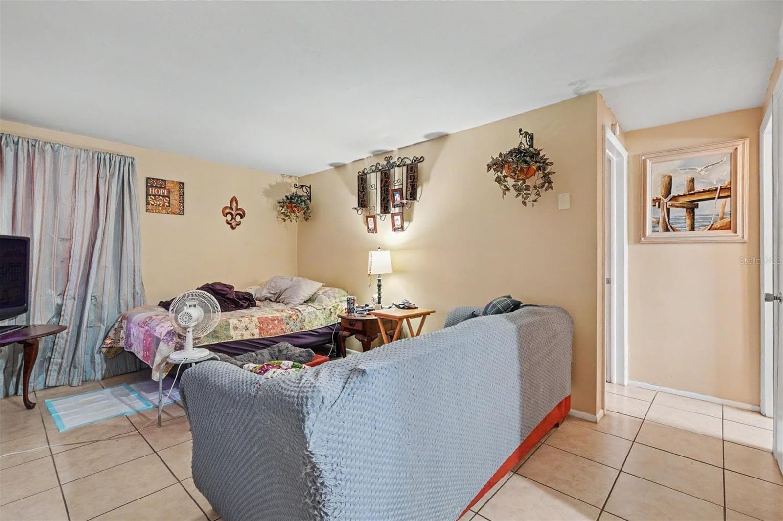 5513 Oceanic Rd photo 3