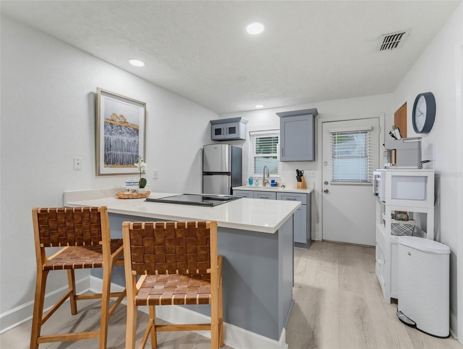 5635 Montana Ave photo 4
