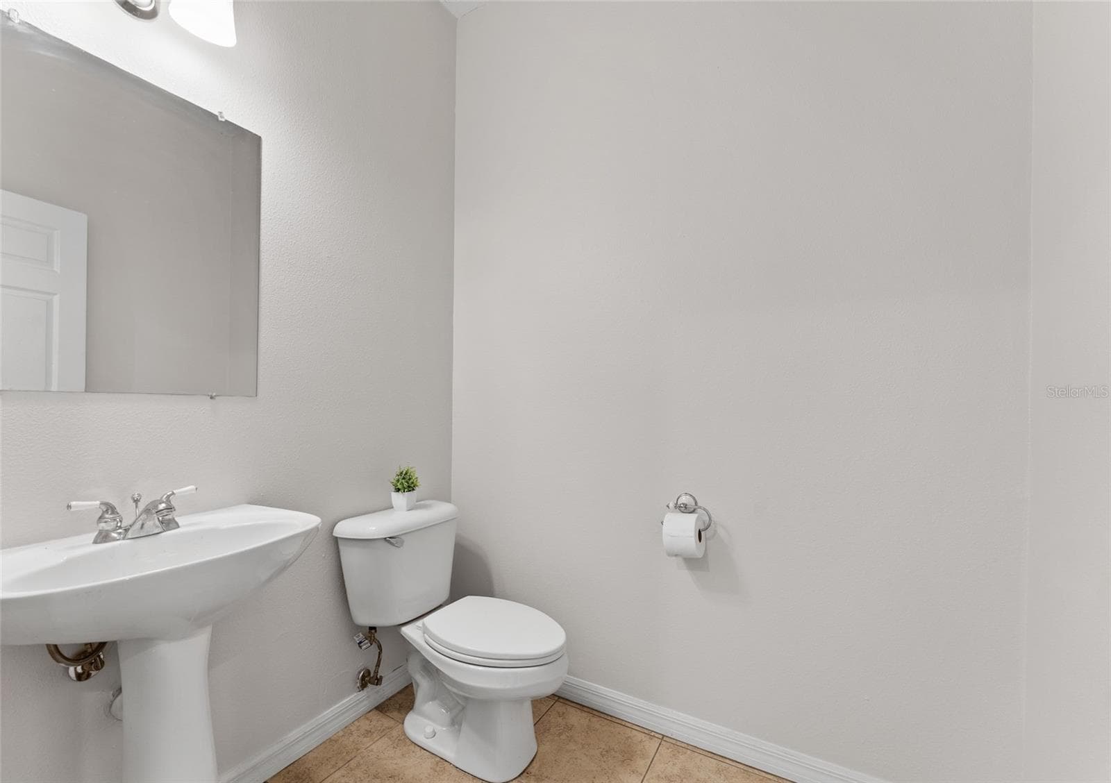 14055 Waterville Cir photo 3