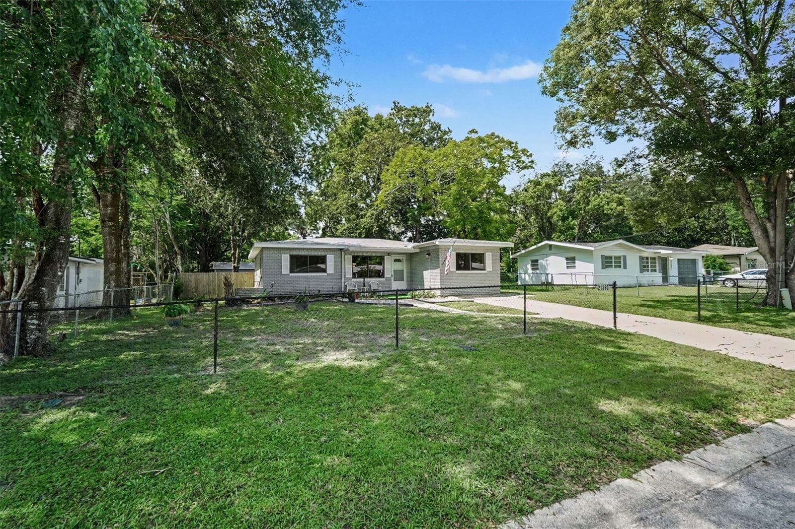 21390 Lehouier Dr