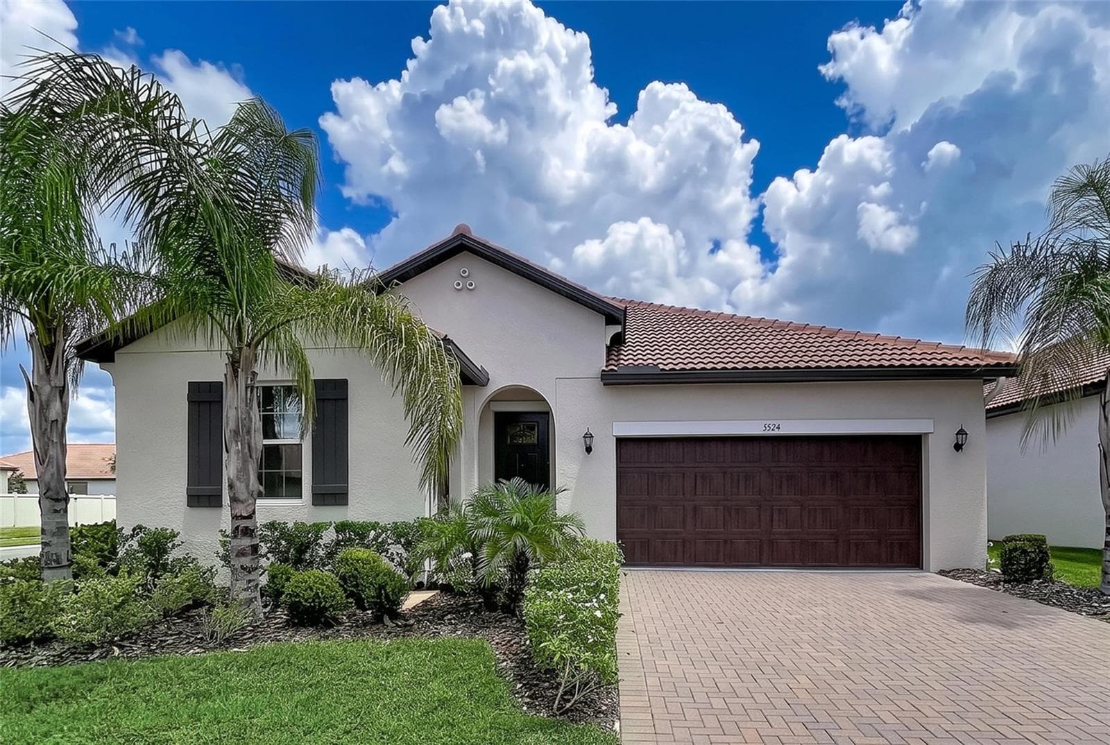 5524 Little Path Dr