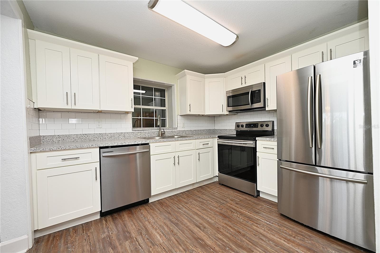 3958 2nd St NW photo 4