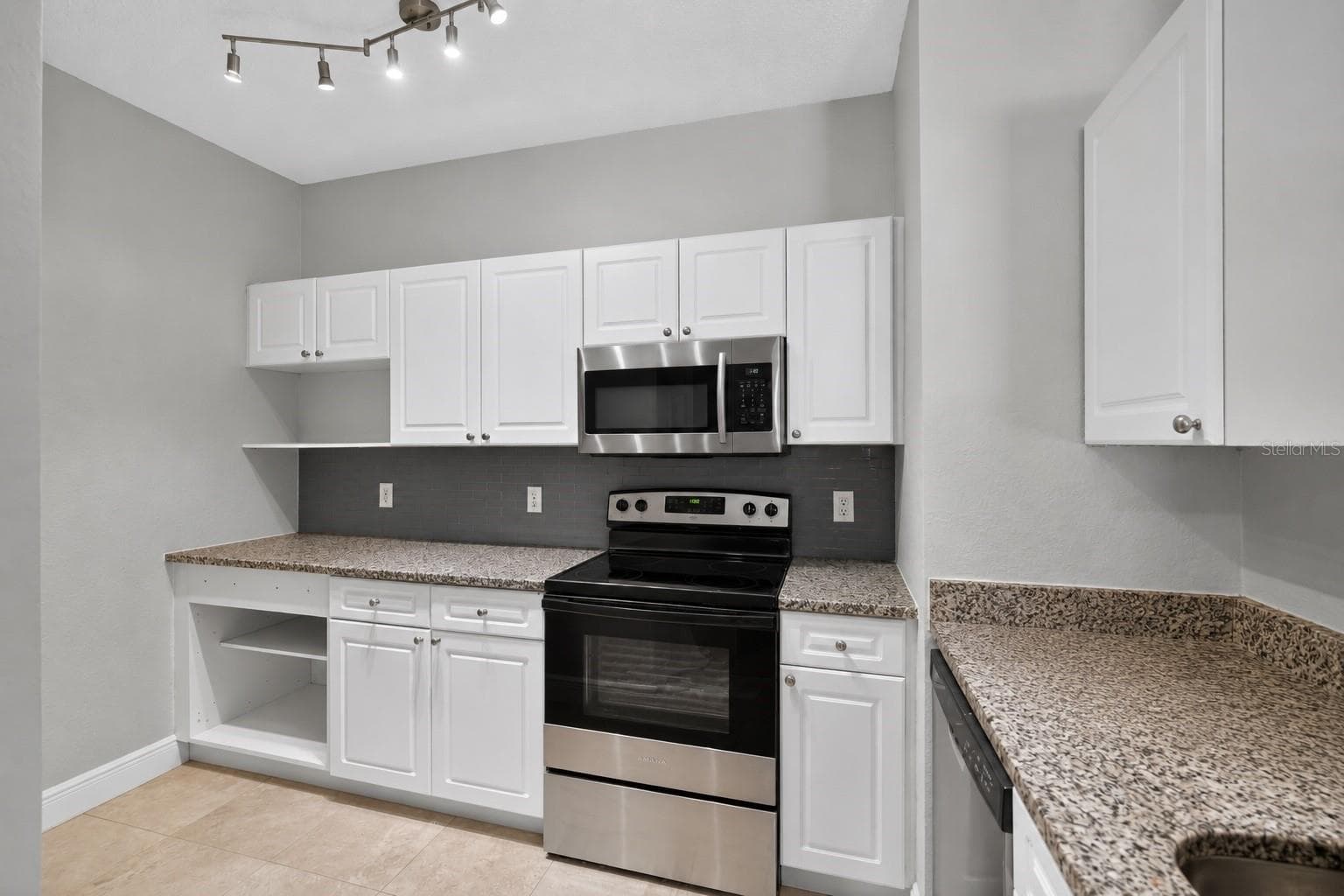 18001 Richmond Place Dr #1223 photo 5