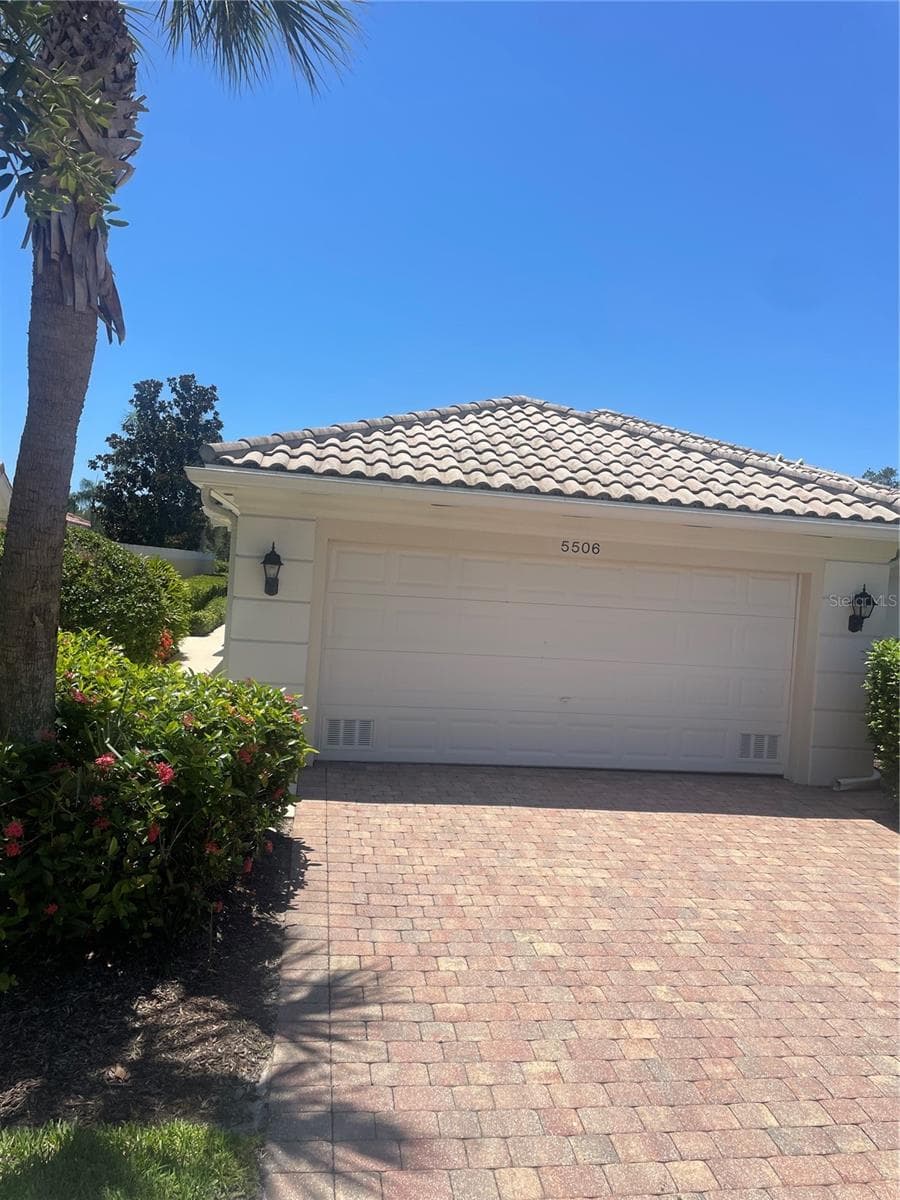 5506 Modena Pl photo 3