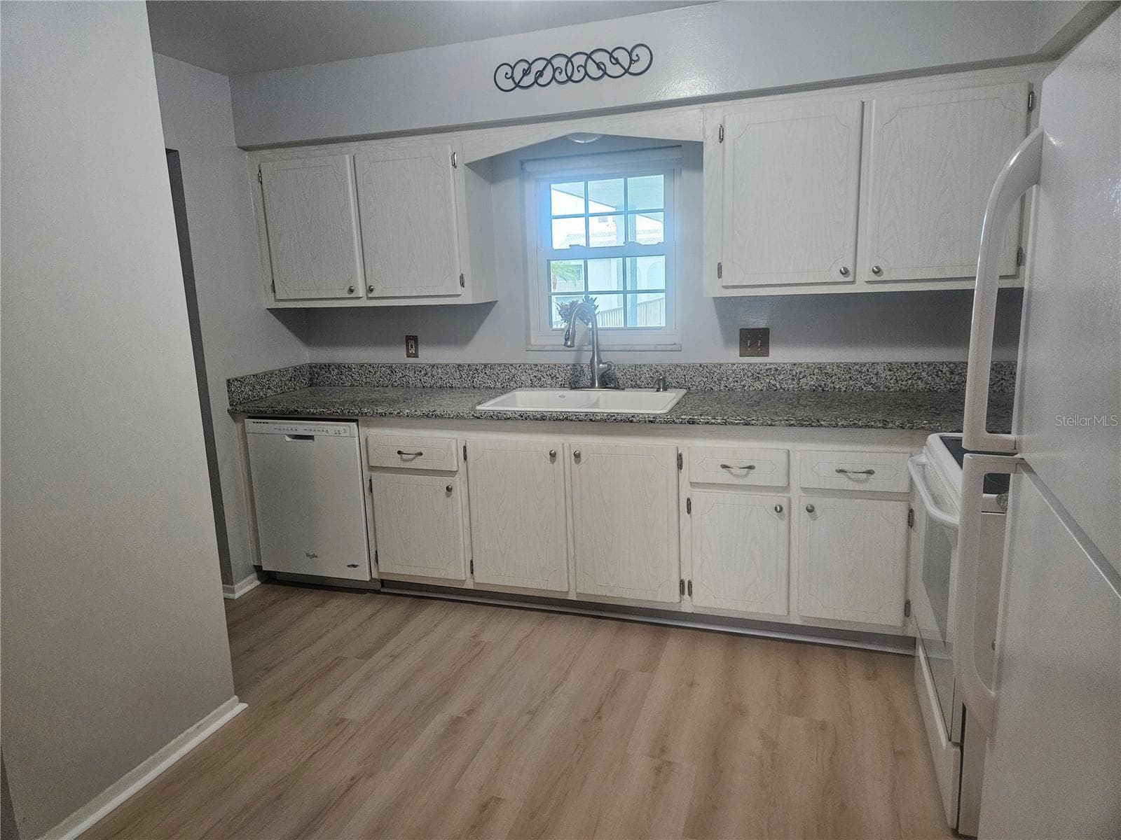 1706 Belleair Forest Dr #310 photo 3