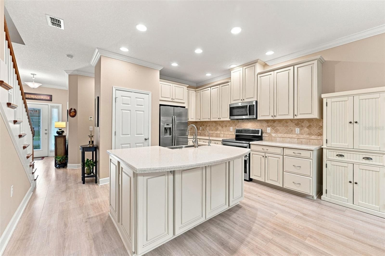 8738 Terracina Lake Dr photo 4