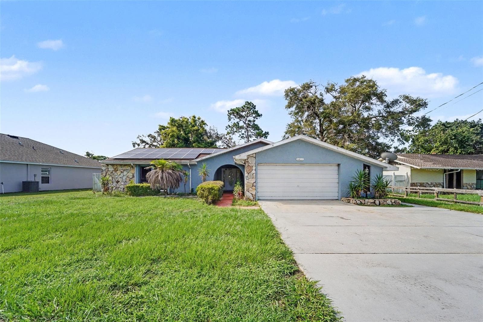 8422 Spring Hill Dr