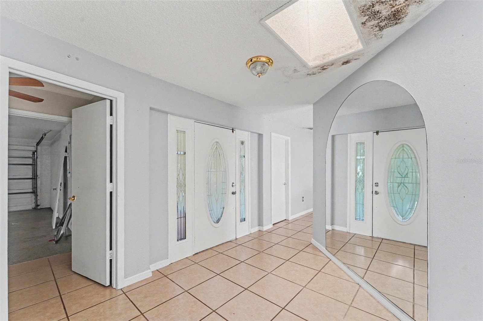 8422 Spring Hill Dr photo 5