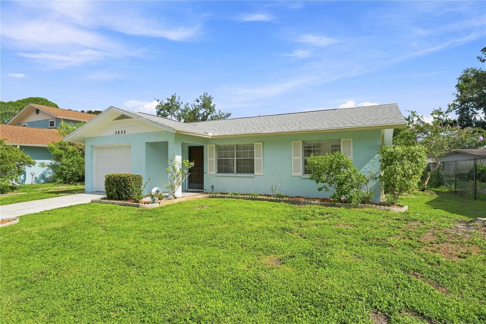 2855 Dueby St photo 3