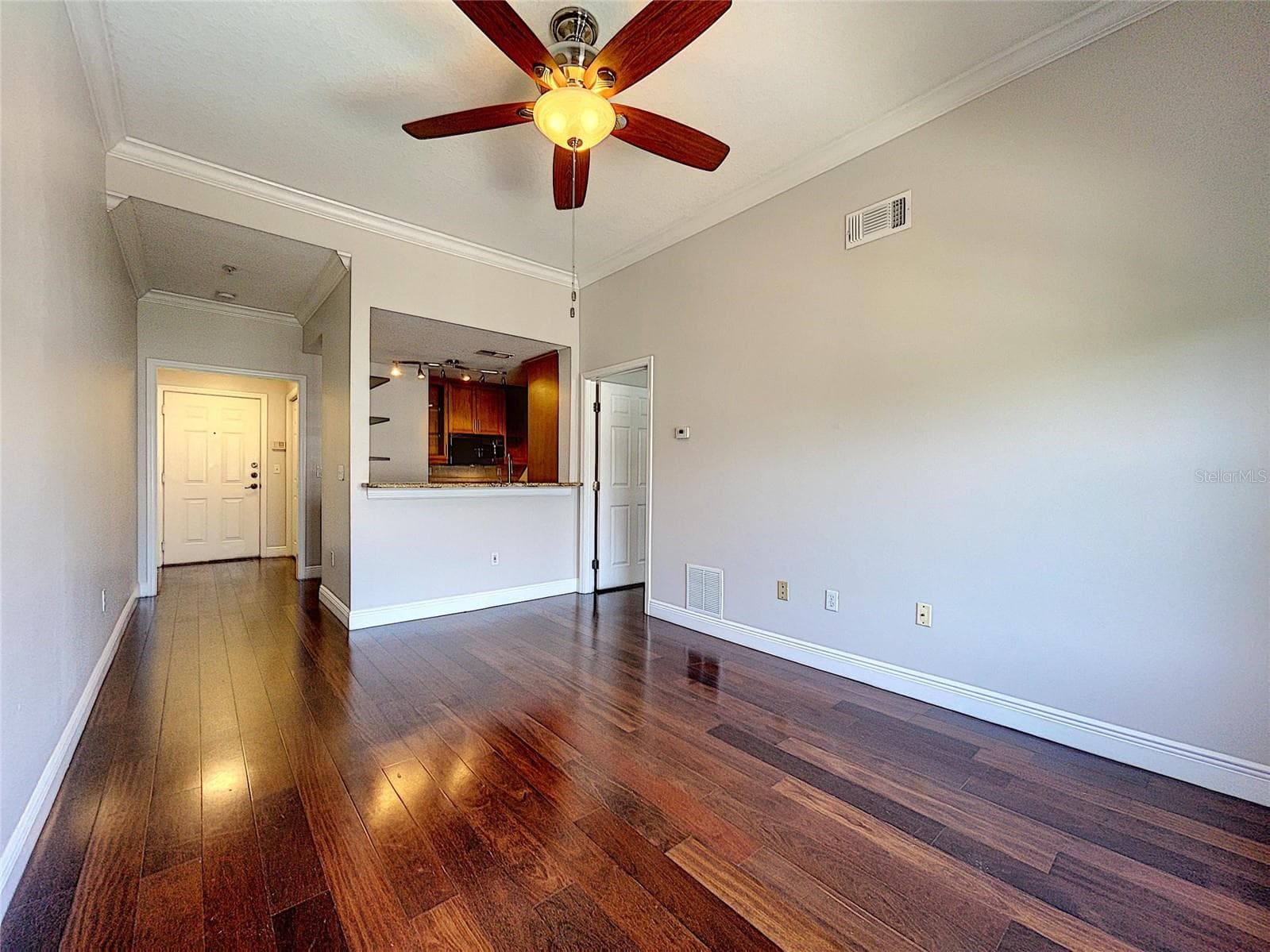 800 S Dakota Ave #431 photo 4