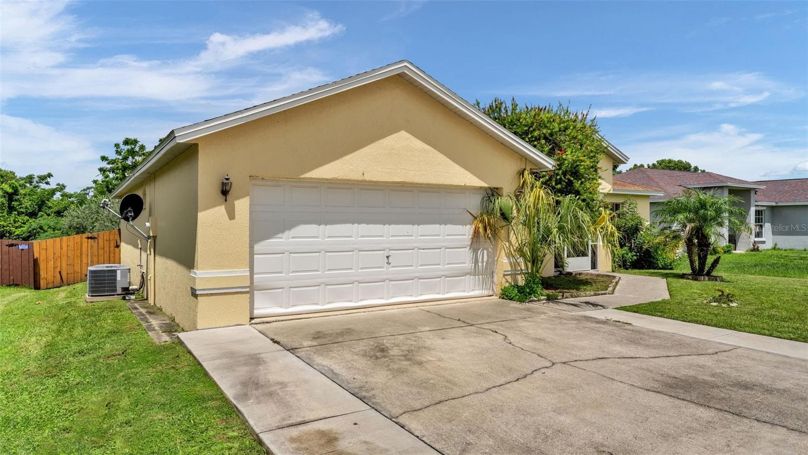 3549 Manor Loop photo 4