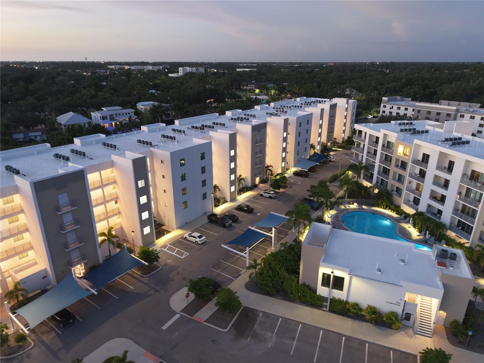 1709 N Tamiami Trl #208 photo 3