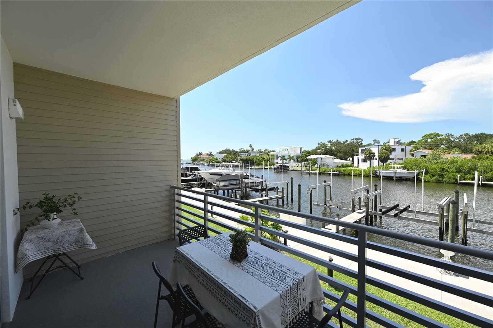 1709 N Tamiami Trl #208 photo 5